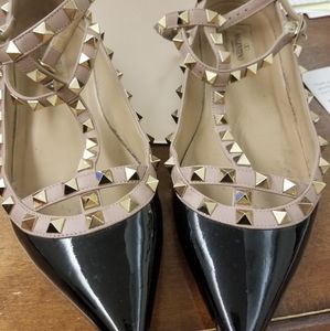 Valentino Rockstud flat cage